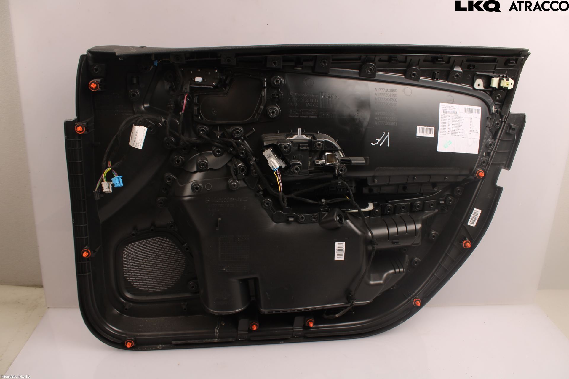 Mercedes-Benz MB A-KLASS (W177) 18- Dörrklädsel Vä
