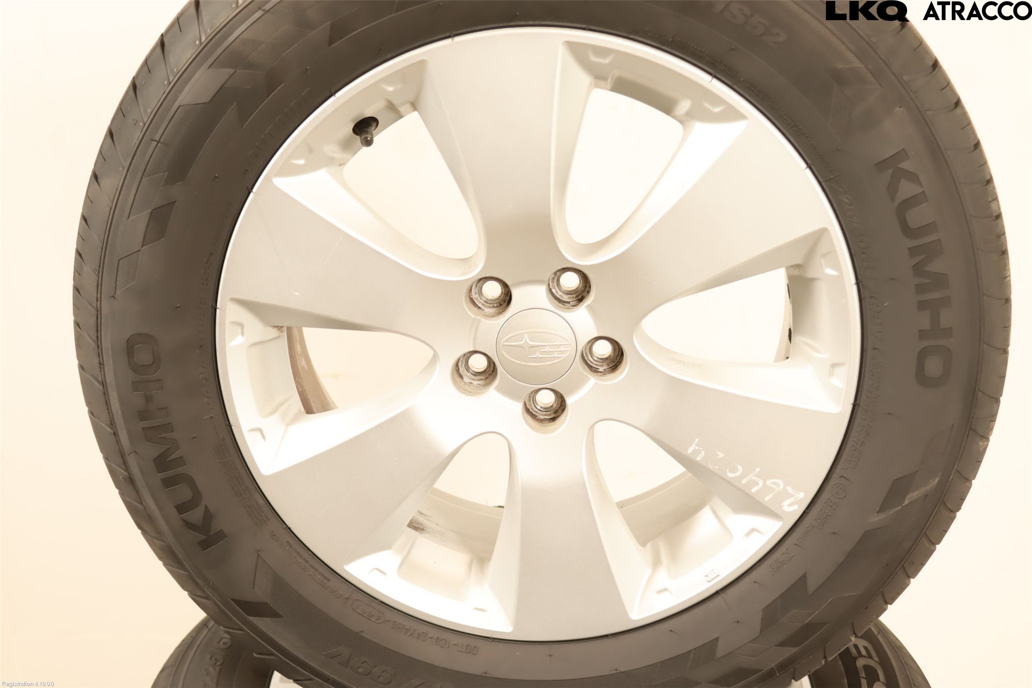 Subaru OUTBACK 10-15 Sommardäck Alumfälg 4St