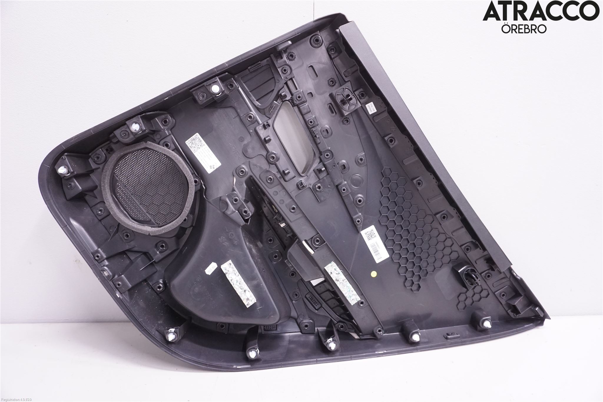 Peugeot 2008/E-2008 20- Dörrklädsel Vä