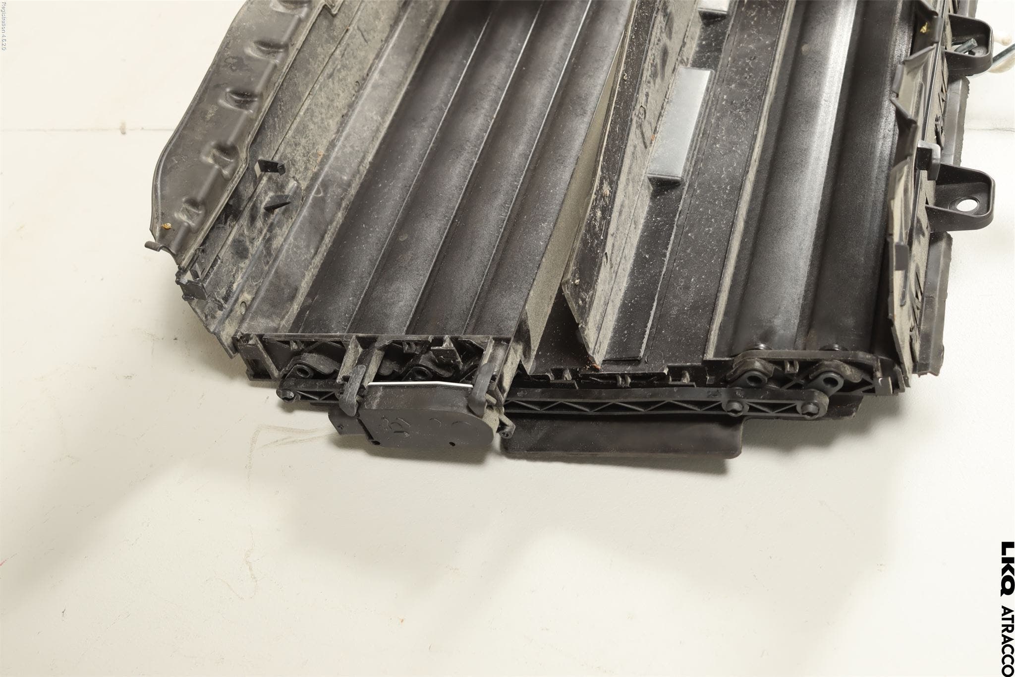 Peugeot 2008/E-2008 20- Deflektor Plåt-Plast Kylning