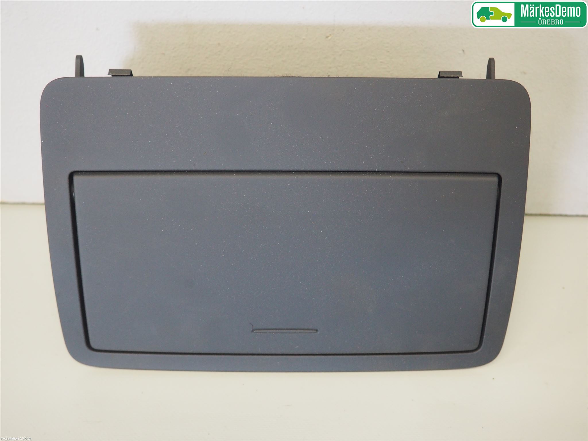 Audi Q3 8U 12-18 Bildskärm