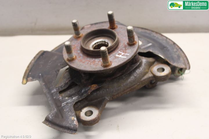 Mazda CX-3 Styrspindel Lagerhus Hö