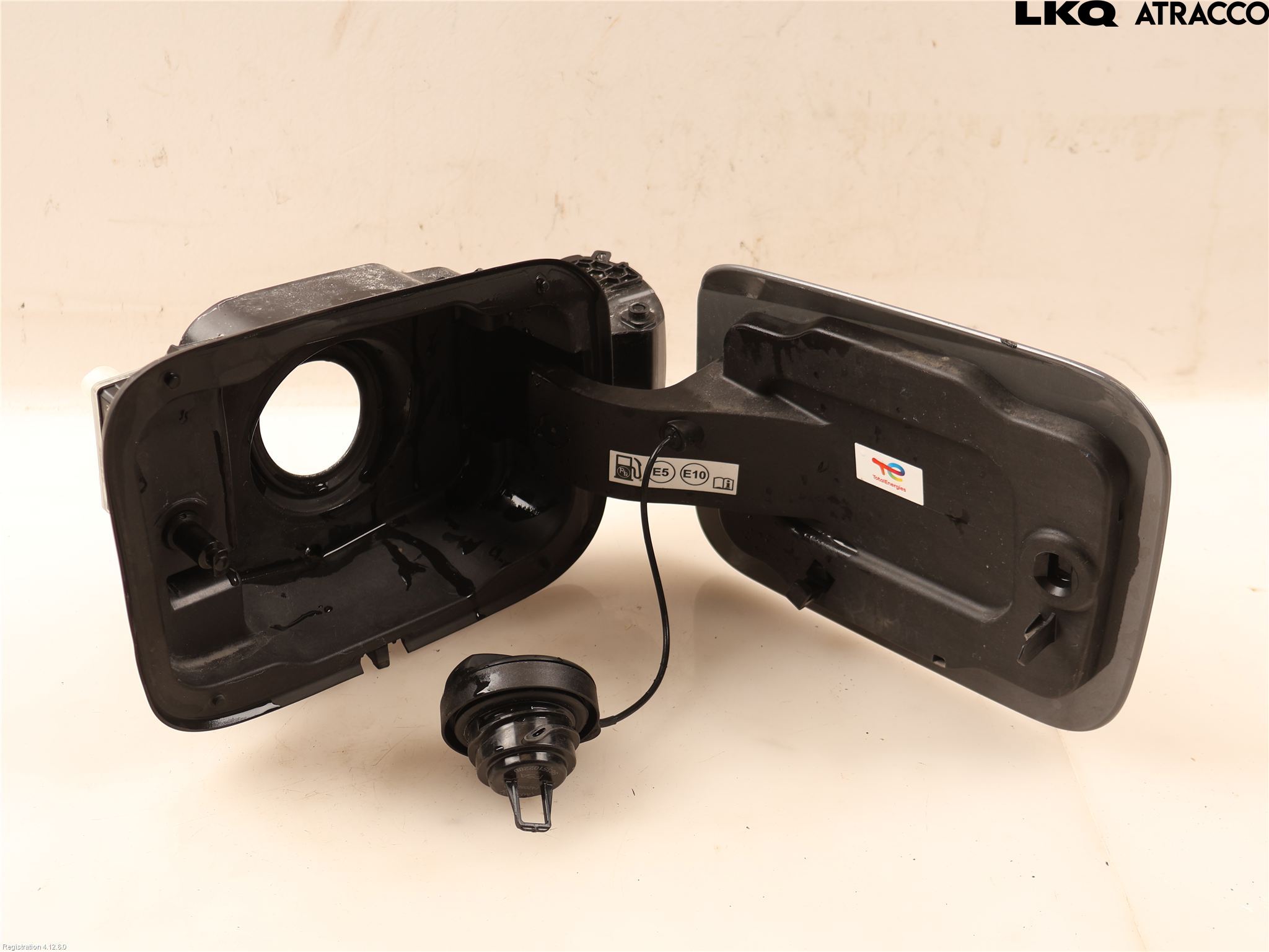 Peugeot 408 22- Tanklucka