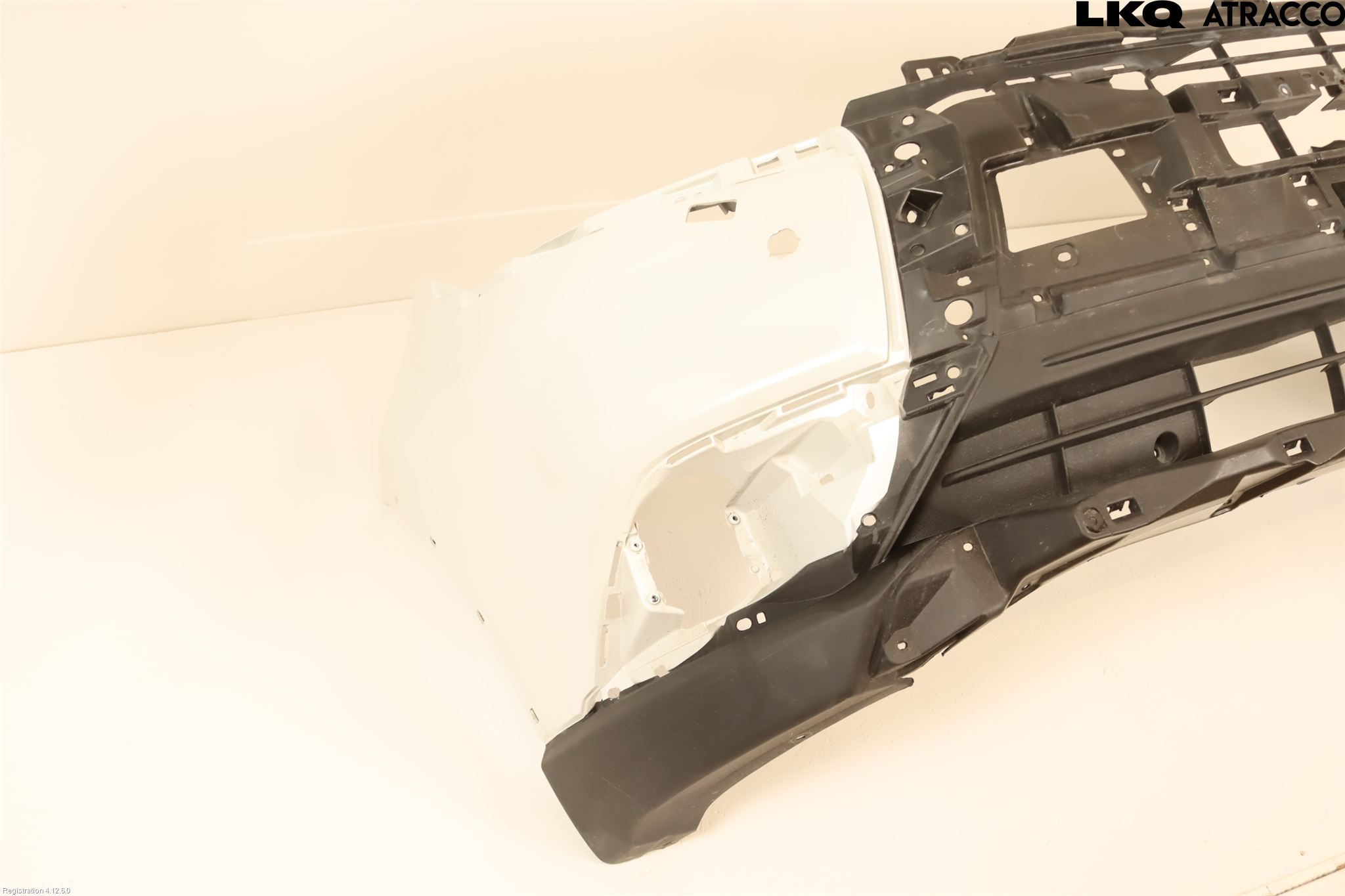 Mitsubishi OUTLANDER 13-21 Stötfångarbeklädnad Fram