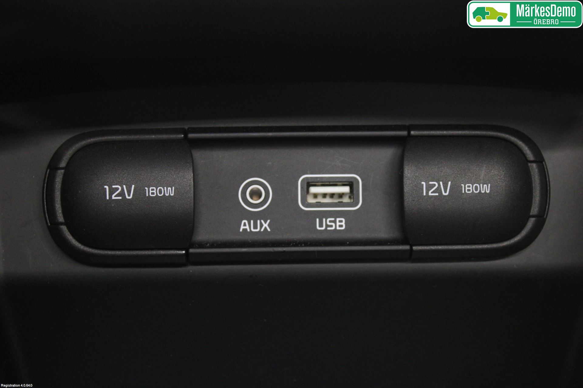 Kia SORENTO 15-20 Instrumentbräda Förvaringsfack