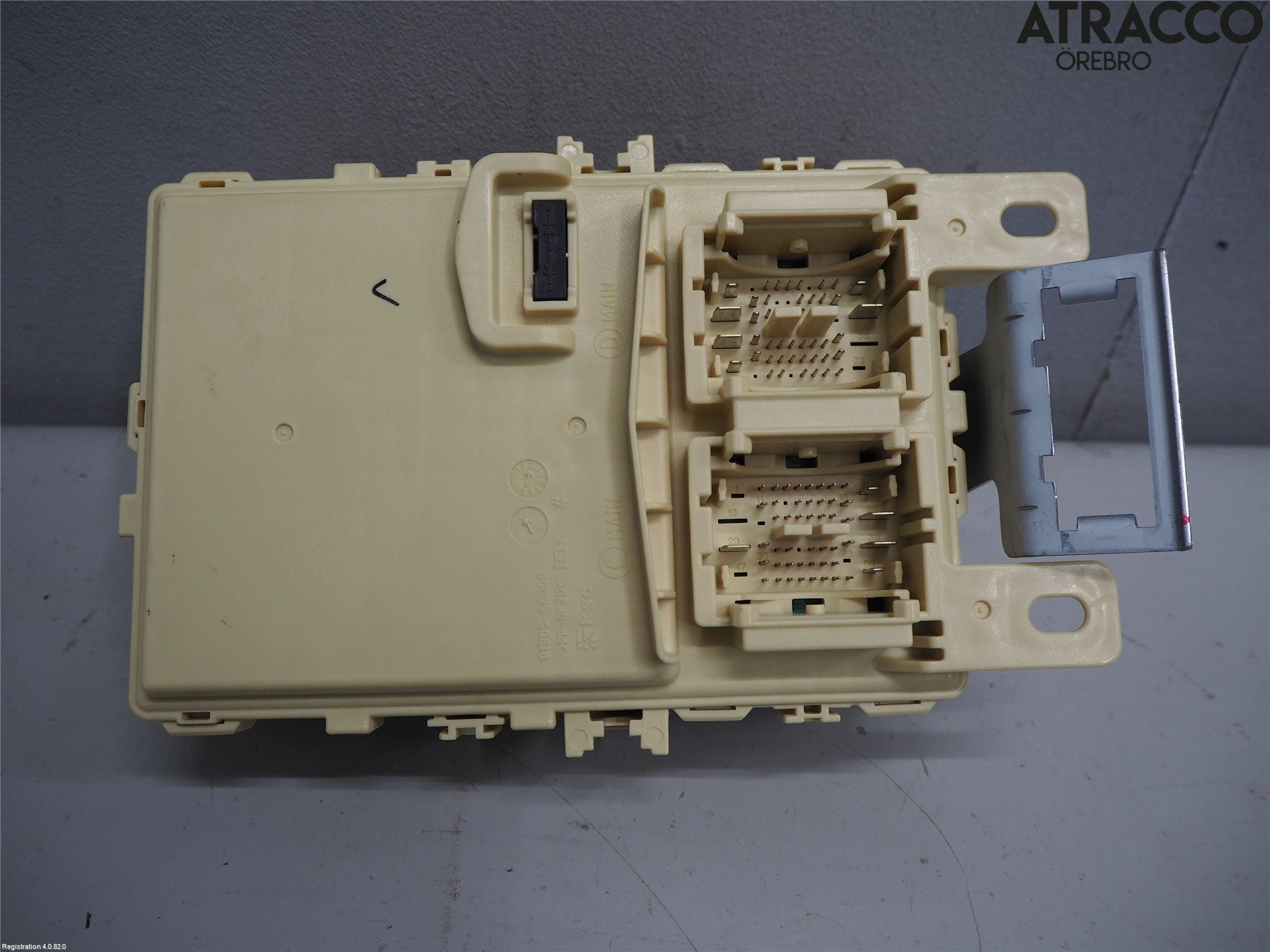 Kia RIO 17- Säkringsdosa-Elcentral