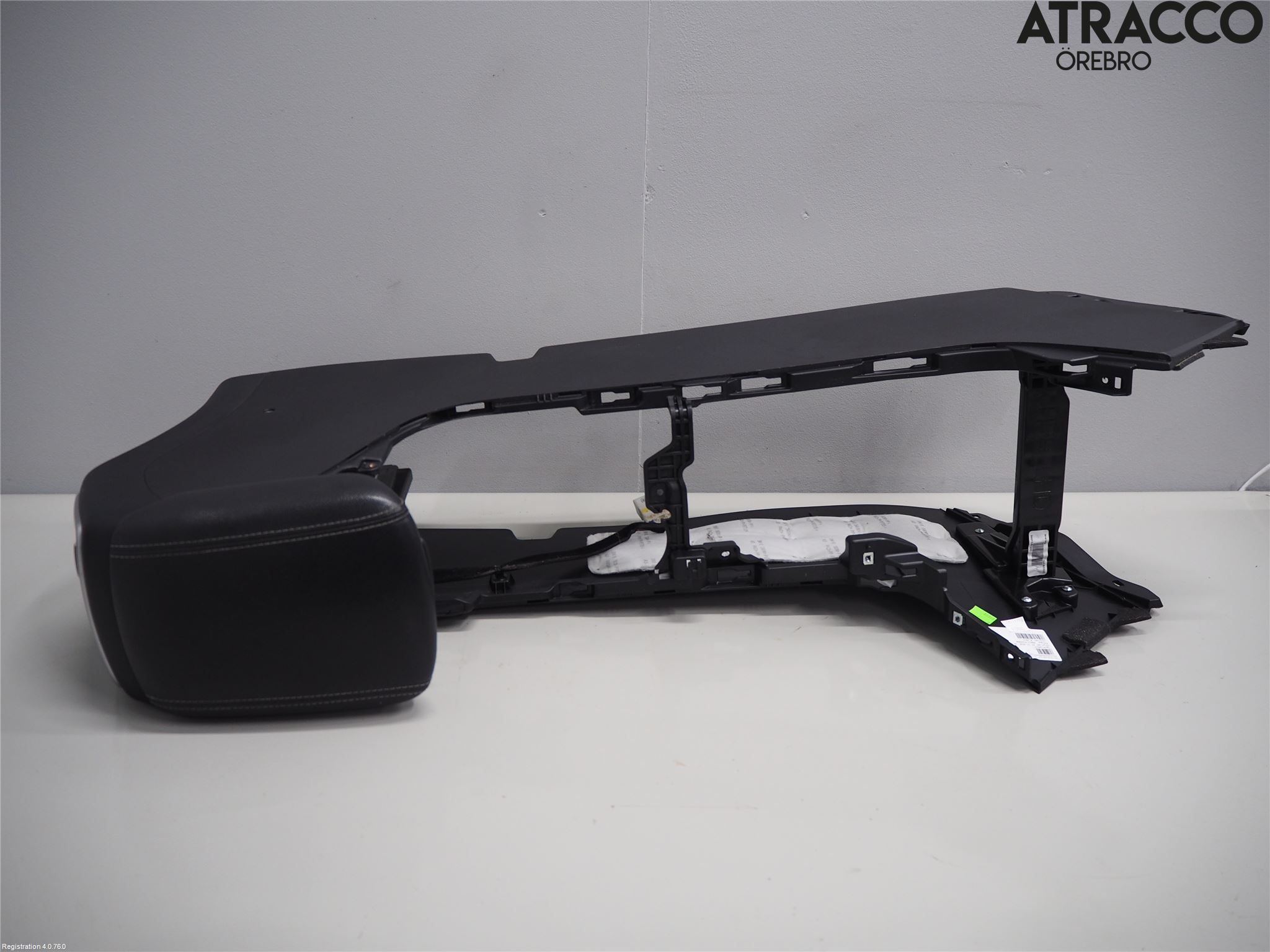Kia SPORTAGE (QL) 16-21 Instrumentkonsoll Golv