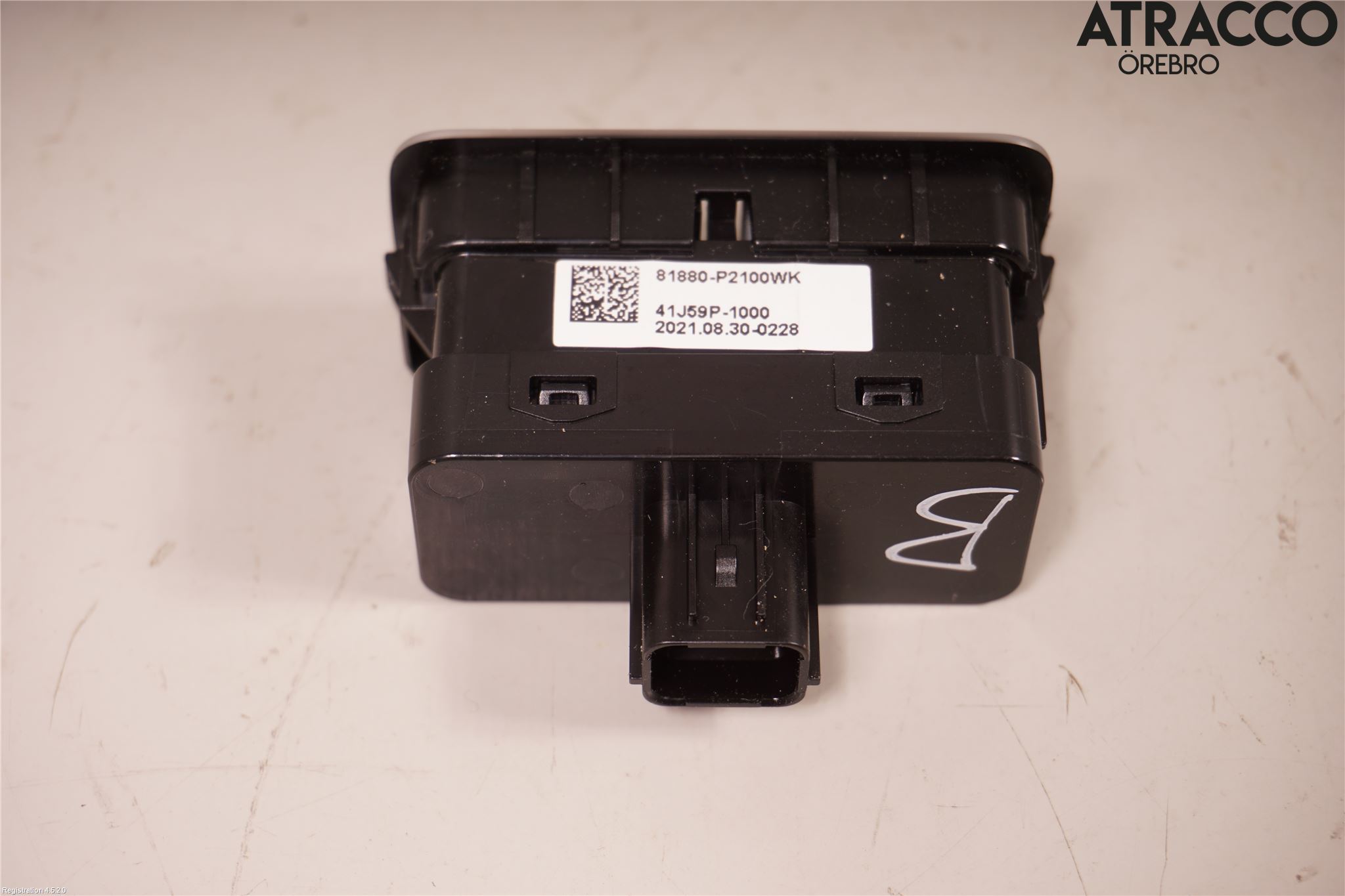 Kia SORENTO 21- Strömställare Baklucka