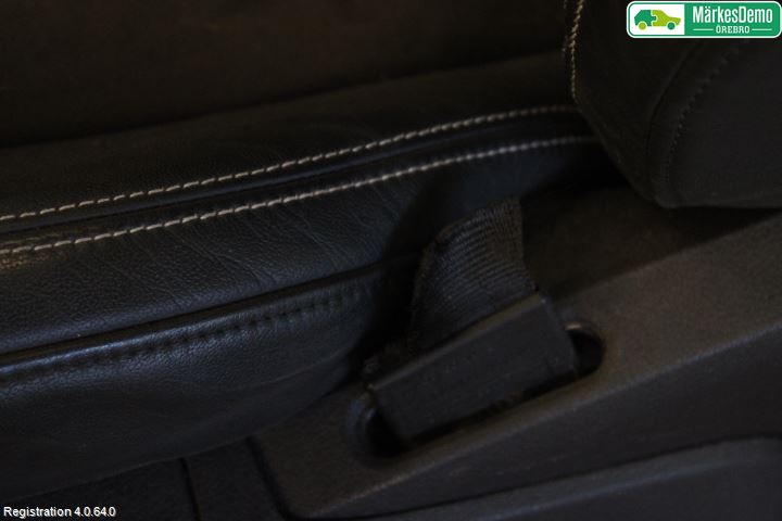 Audi Q7/SQ7 Inredning Stol Fram Vä