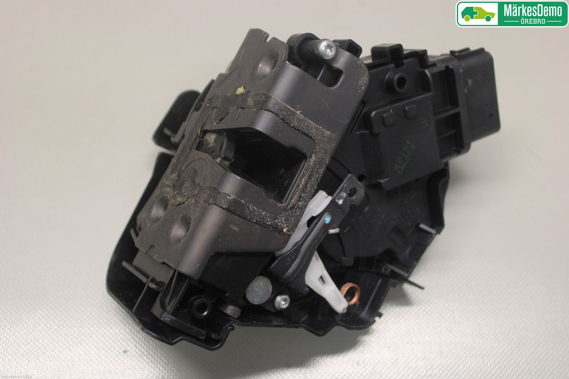 Ford FOCUS 08-11 Låskista-Dörrlås