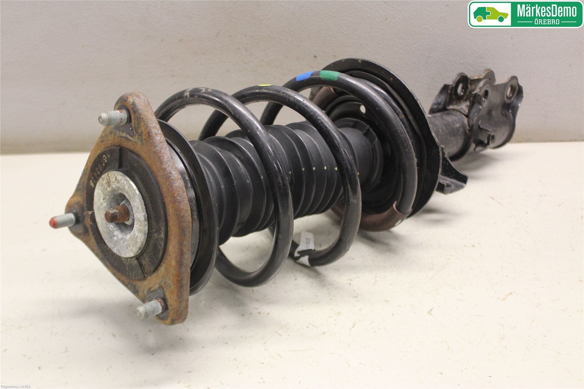 Kia CEED 12-18 Fjäderben Fram Höger