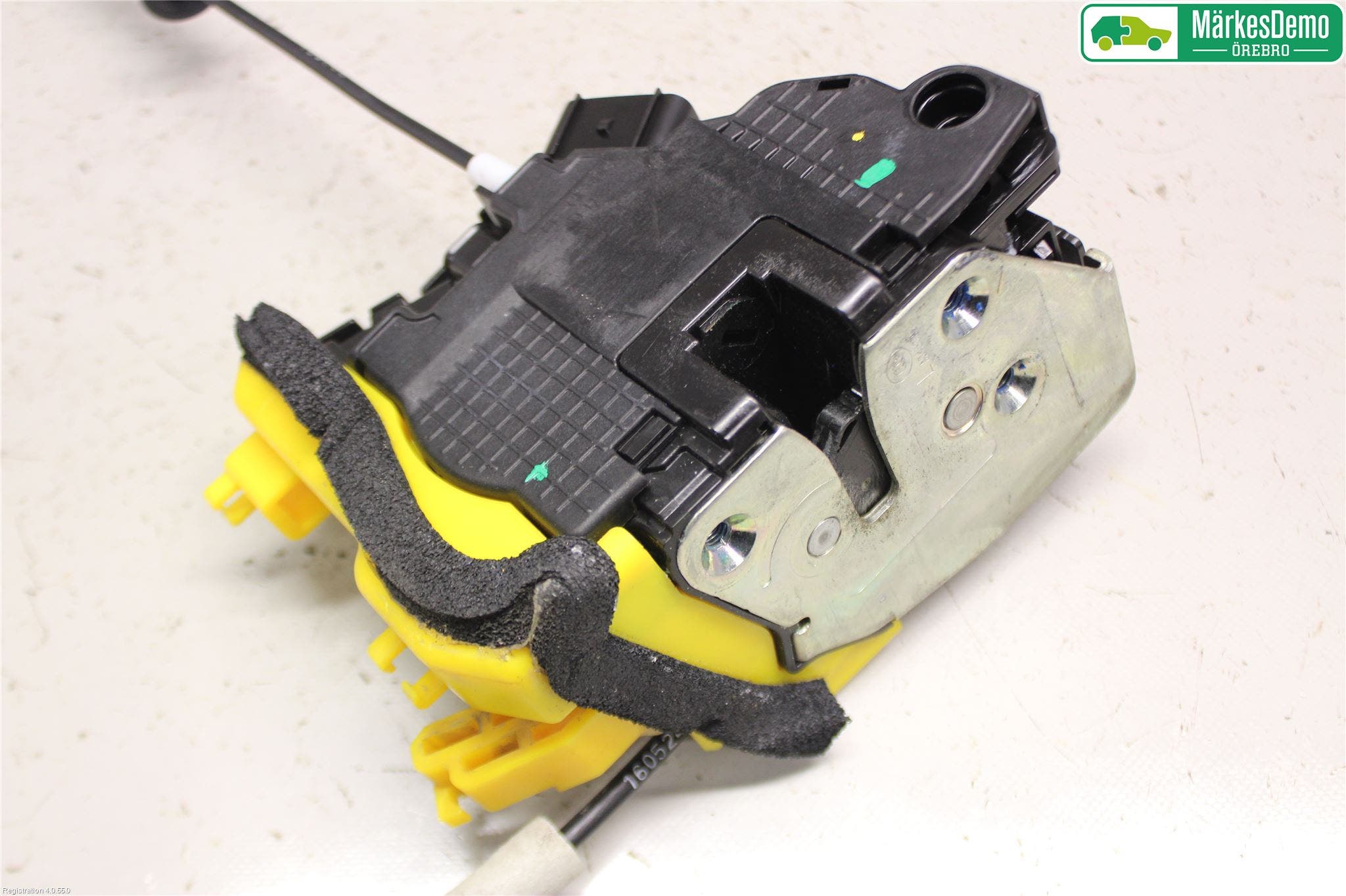 Kia CEED 12-18 Låskista-Dörrlås