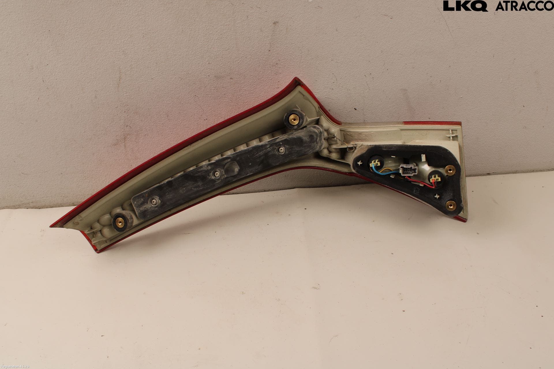 Volvo V70 08-13 Bakljus Lucka Vä