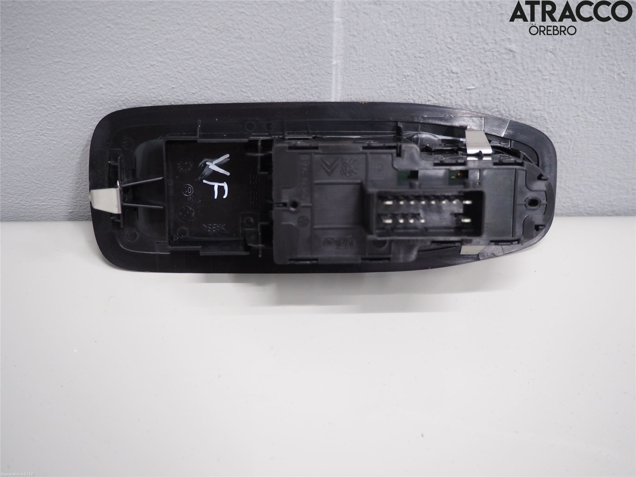 Peugeot 2008 13-20 Strömställare Elhiss