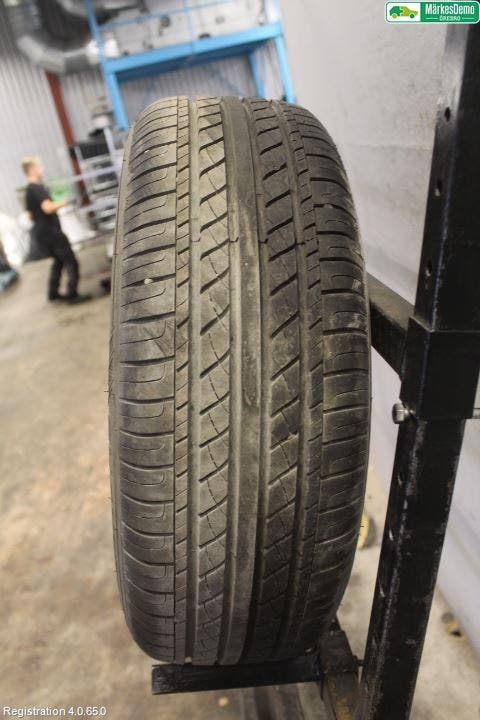 Peugeot PARTNER 16-18 Sommardäck Med Fälg