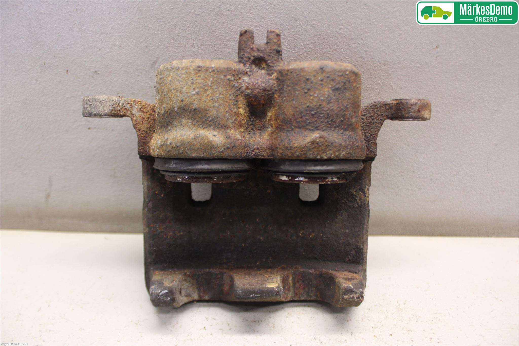 Nissan NAVARA 05-16 Bromsok Fram Höger