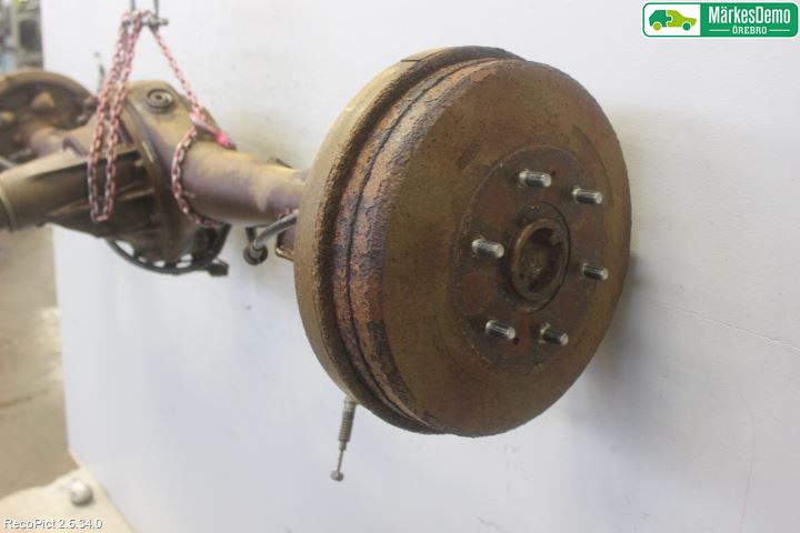 Mitsubishi L200 06-15 Bakaxel