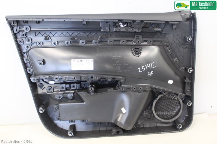 Volkswagen VW POLO VI 18->> Dörrklädsel Hö