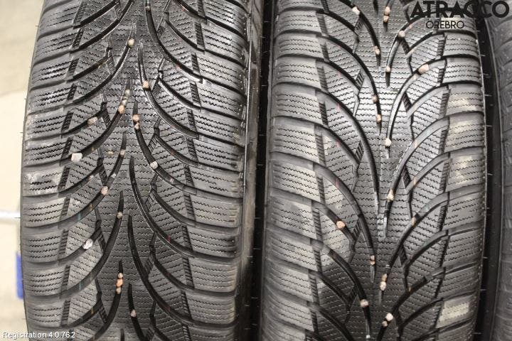 Kia CARNIVAL Vinterdäck Alumfälg 4St