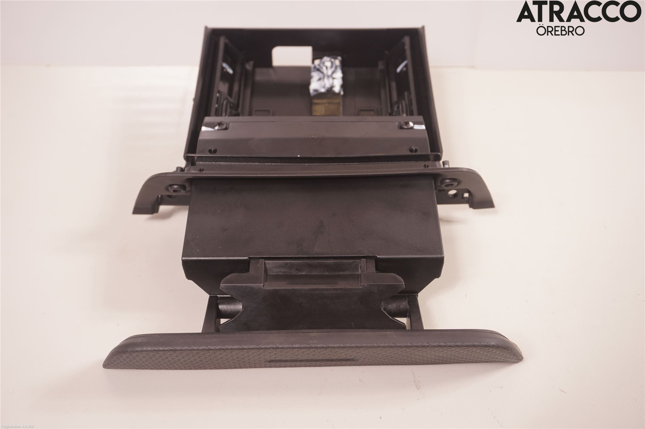 Citroen C4/E-C4 C4X/E-C4X III 21- Handskfack