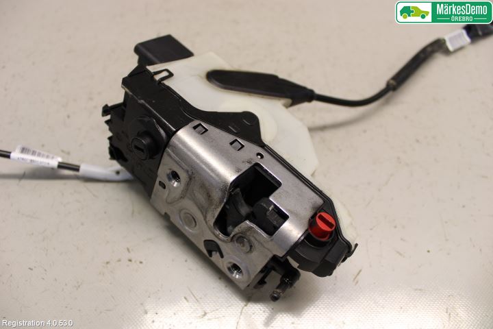 Peugeot 2008 13-20 Låskista-Dörrlås