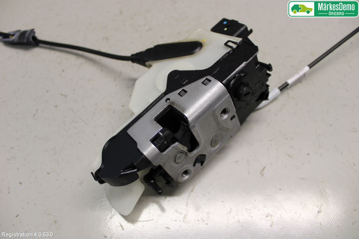 Peugeot 2008 13-20 Låskista-Dörrlås