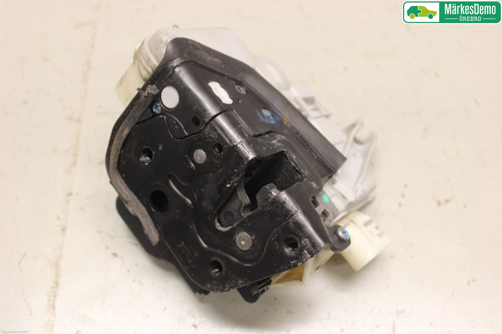 Audi A4/S4 05-07 Låskista-Dörrlås