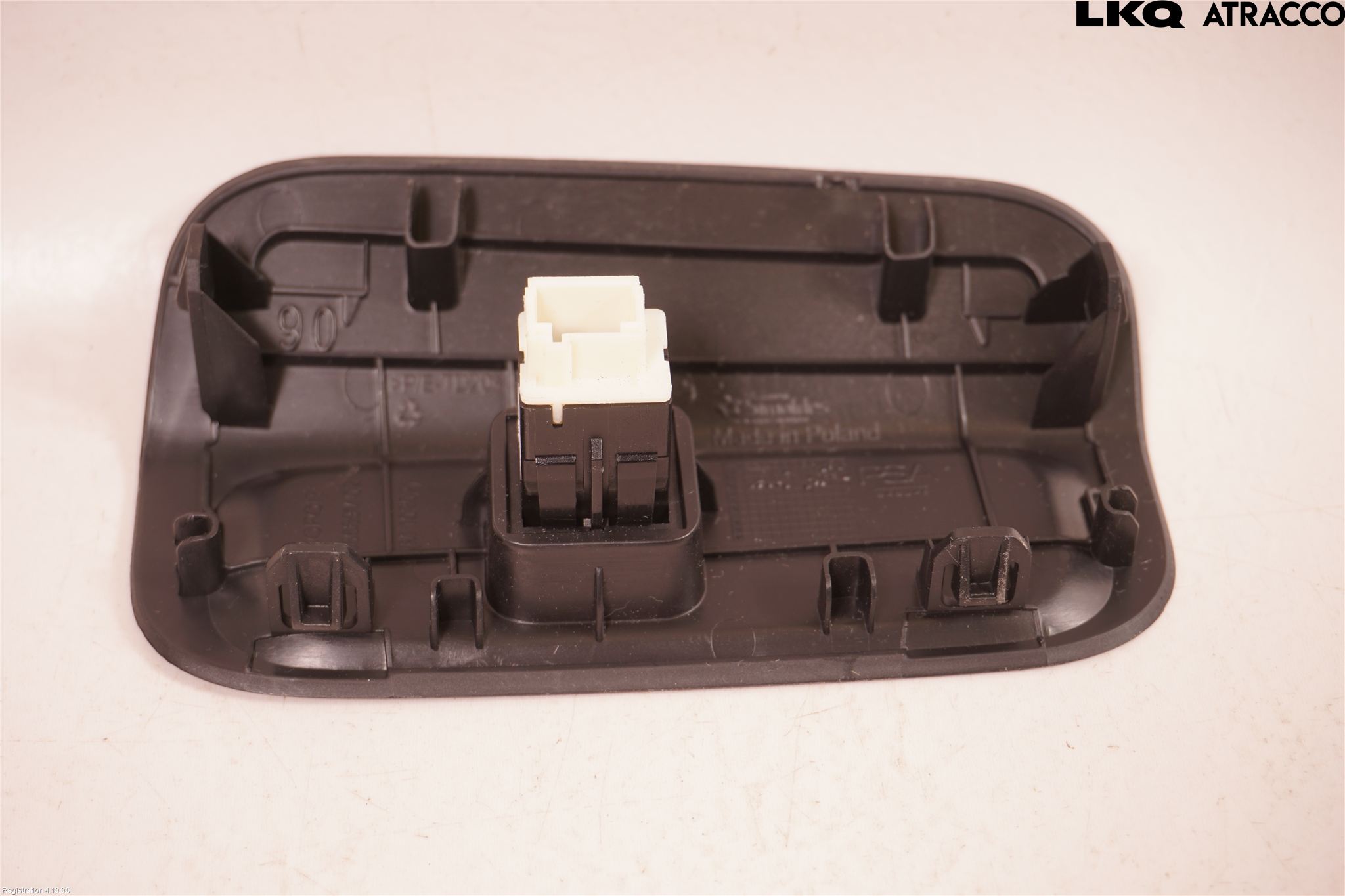 Peugeot 408 22- Strömställare Baklucka