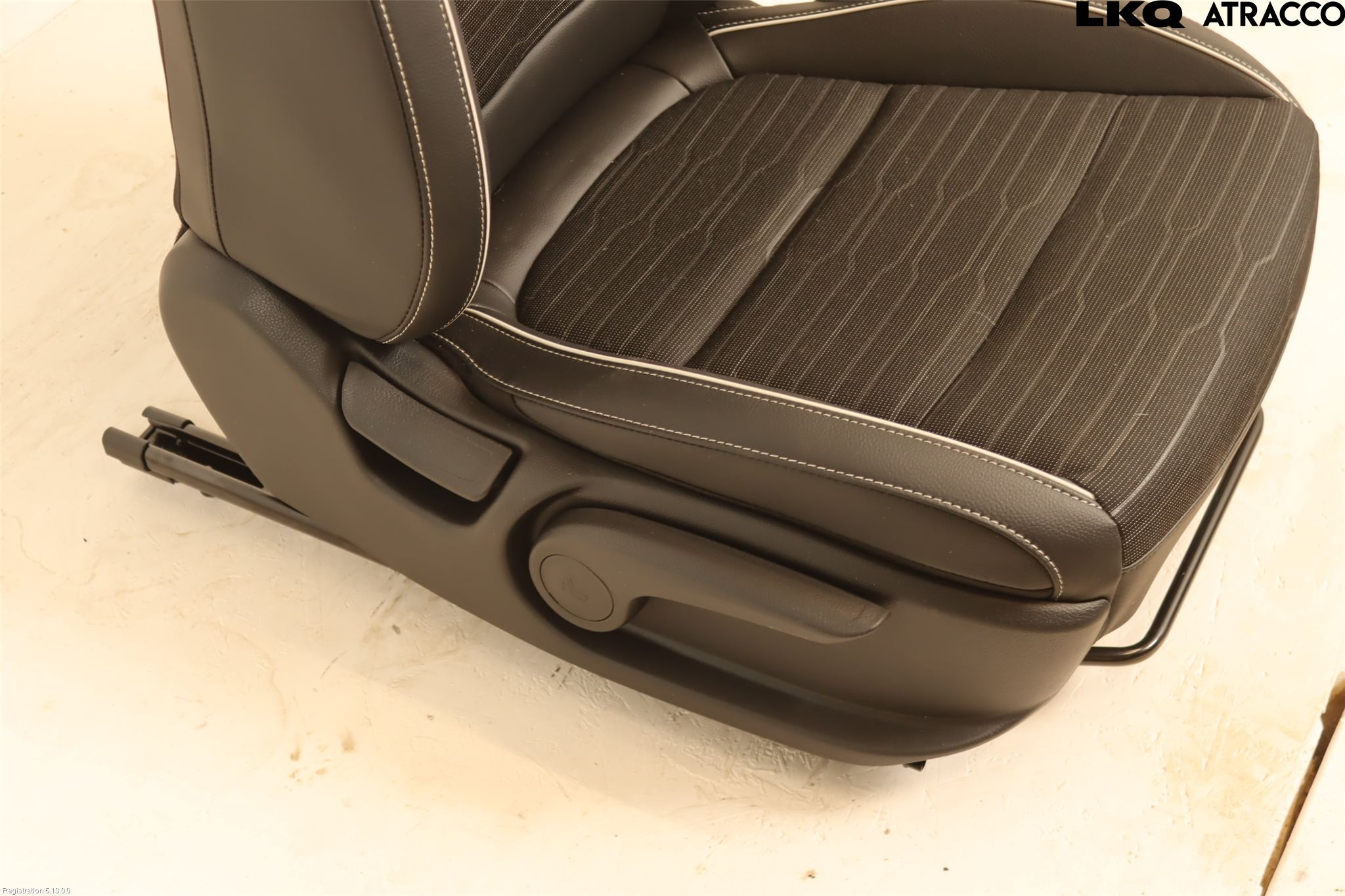 Kia STONIC 18->> Inredning Stol Fram Hö