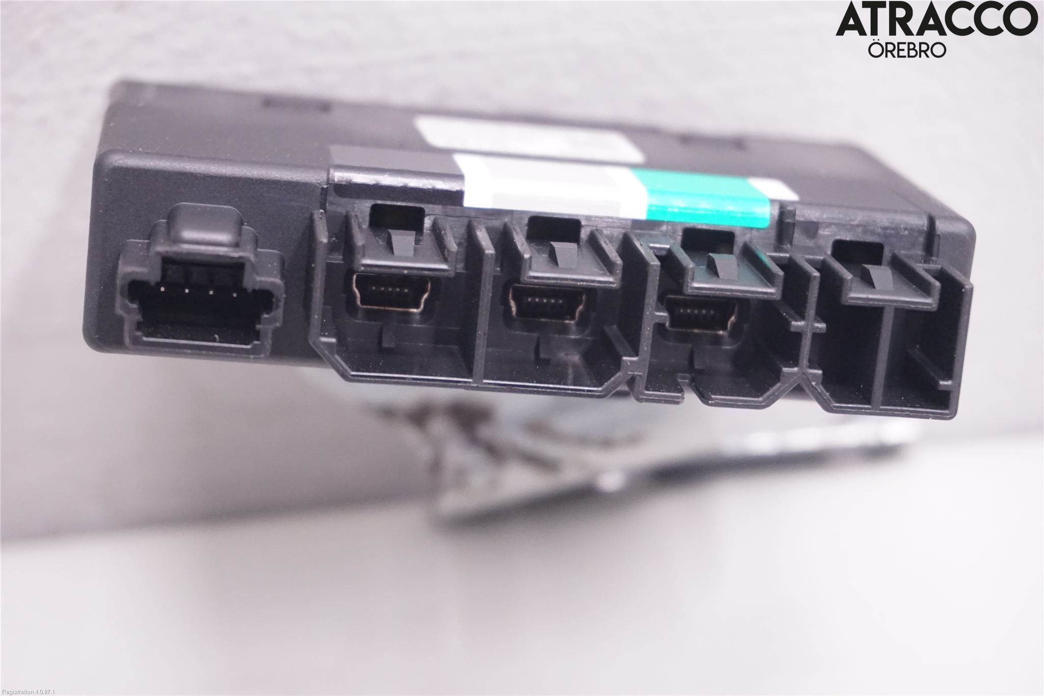 Nissan LEAF 18- Usb Connection