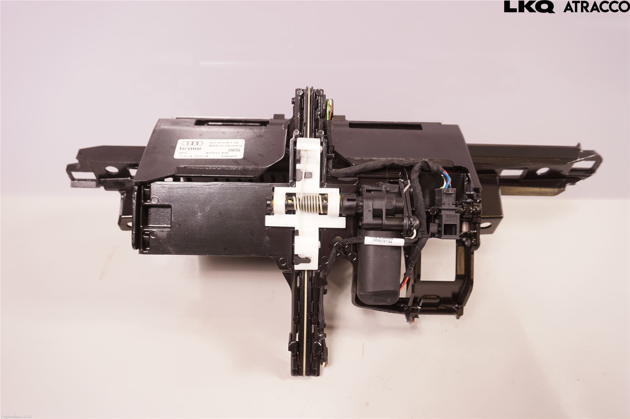 Audi A6 ALLROAD 12-18 Bildskärm