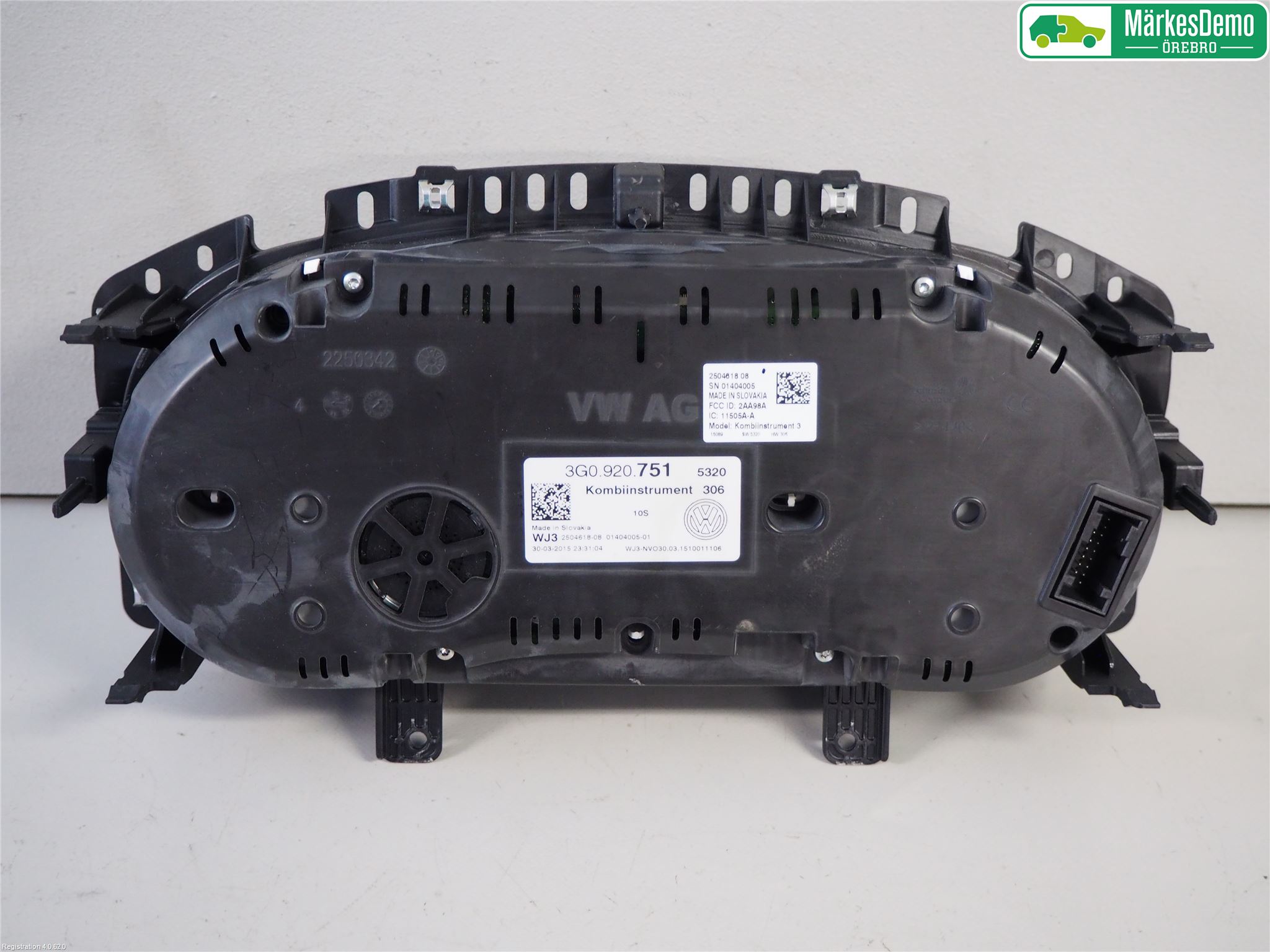 Volkswagen VW PASSAT 15-19 Instrument Komb