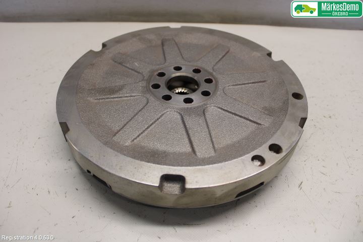 Toyota AURIS 10-12 Svänghjul Aut