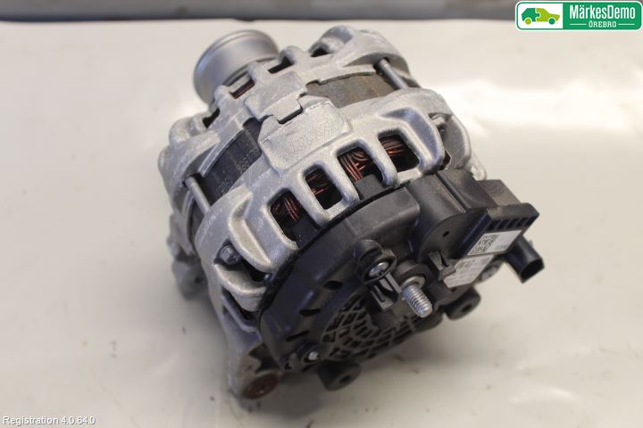 Volkswagen VW POLO 10-17 Generator