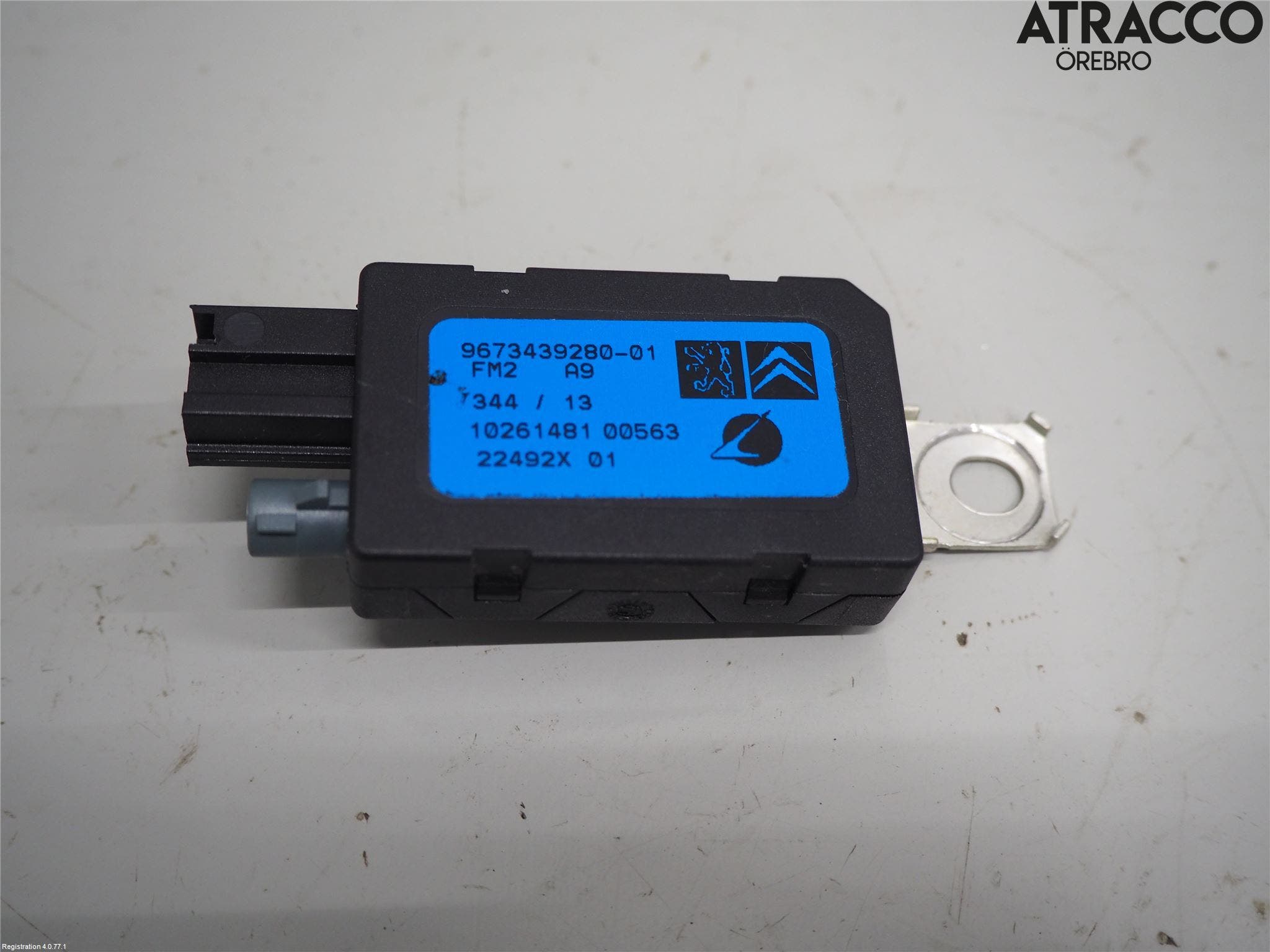 Peugeot 208 12-15 Antennförstärkare