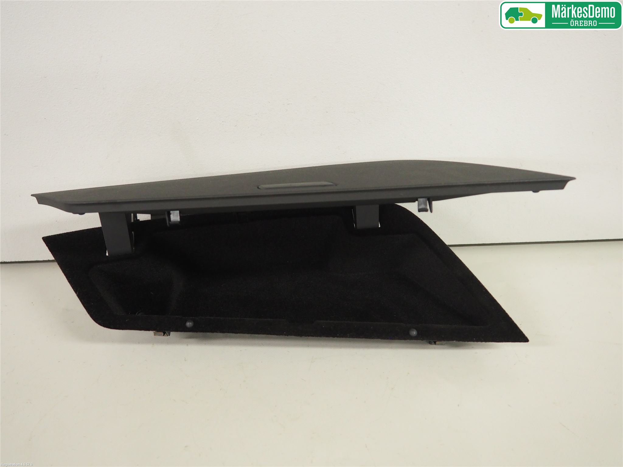 Volkswagen VW TOURAN 16- Instrumentbräda Förvaringsfack