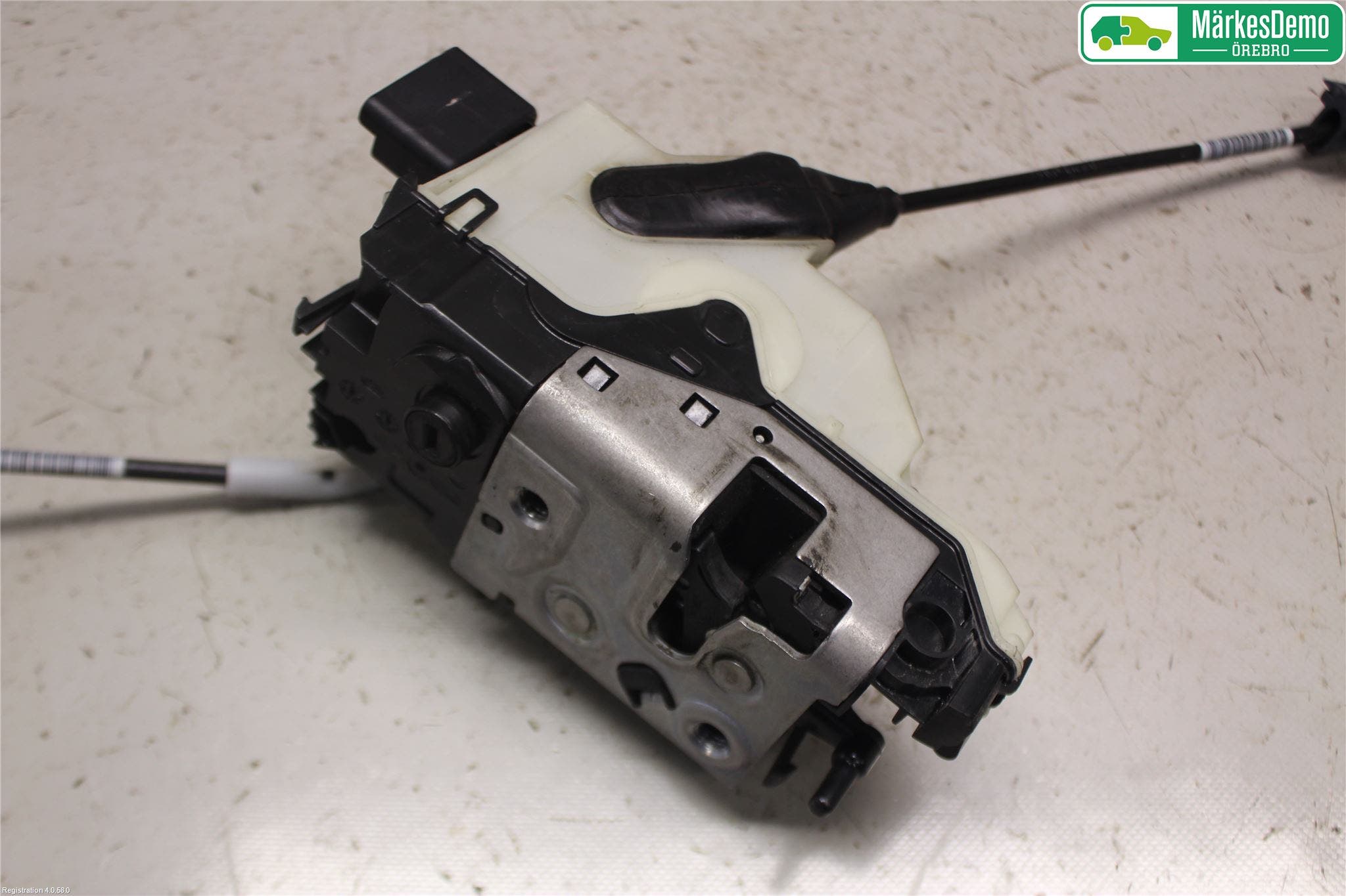 Peugeot 2008 13-20 Låskista-Dörrlås