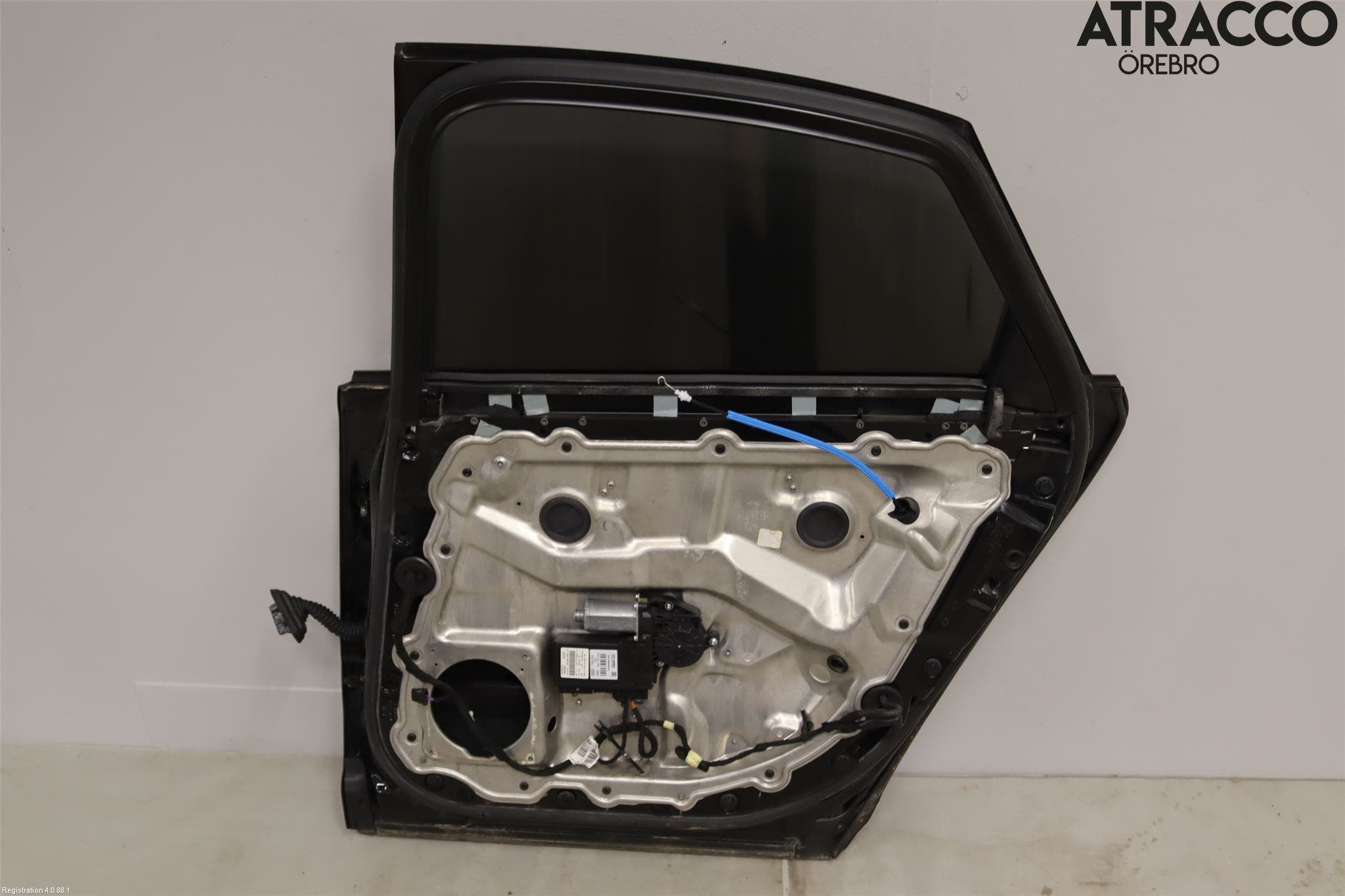 Audi A8/S8 4E  02-09 Dörr Bak Höger