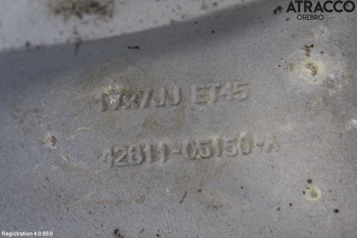 Toyota AVENSIS 03-06 Sommardäck Med Fälg