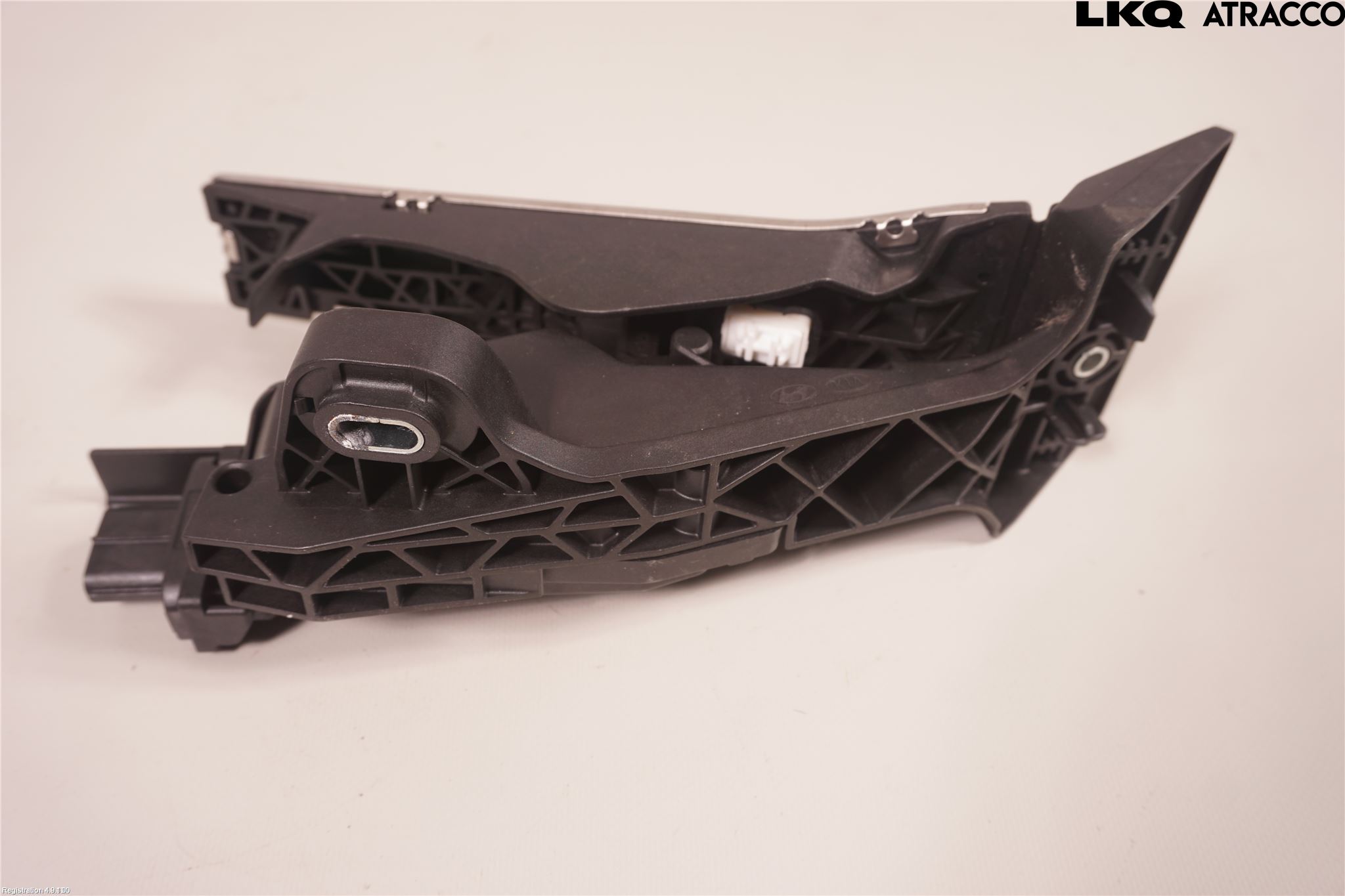 Kia SORENTO 21- Gaspedal