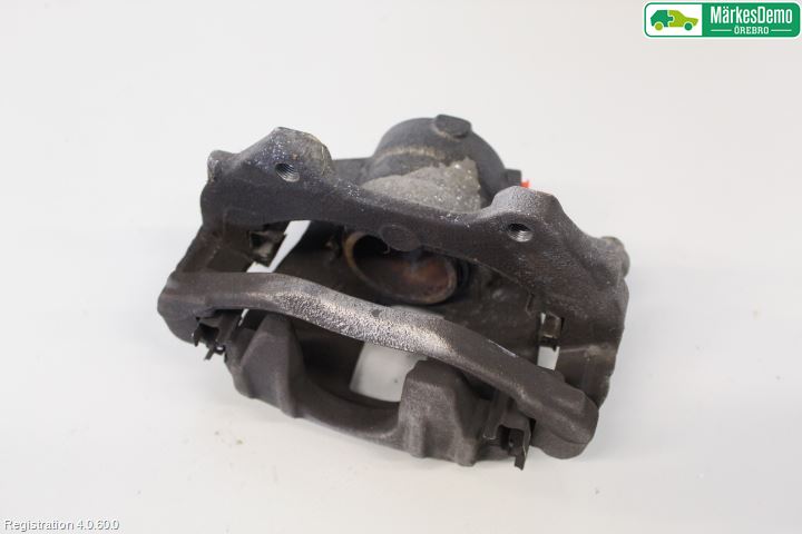 Fiat TIPO/CROSS 16- Bromsok Fram Höger