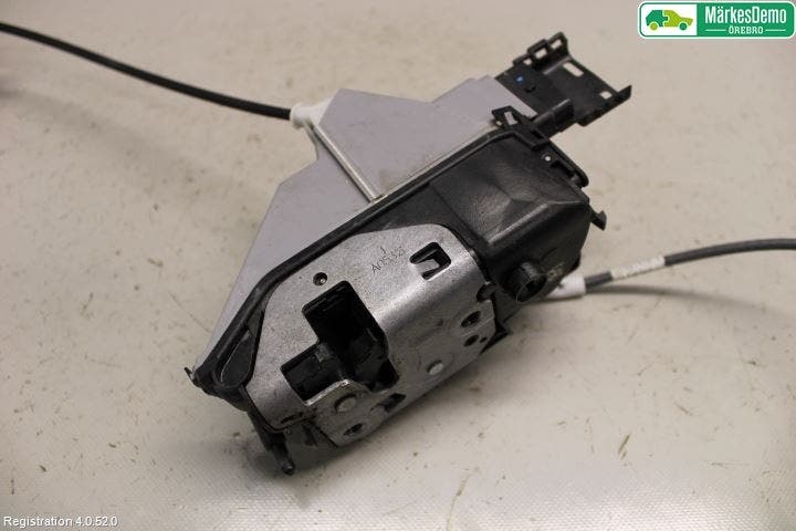 Peugeot 5008 10-16 Låskista-Dörrlås