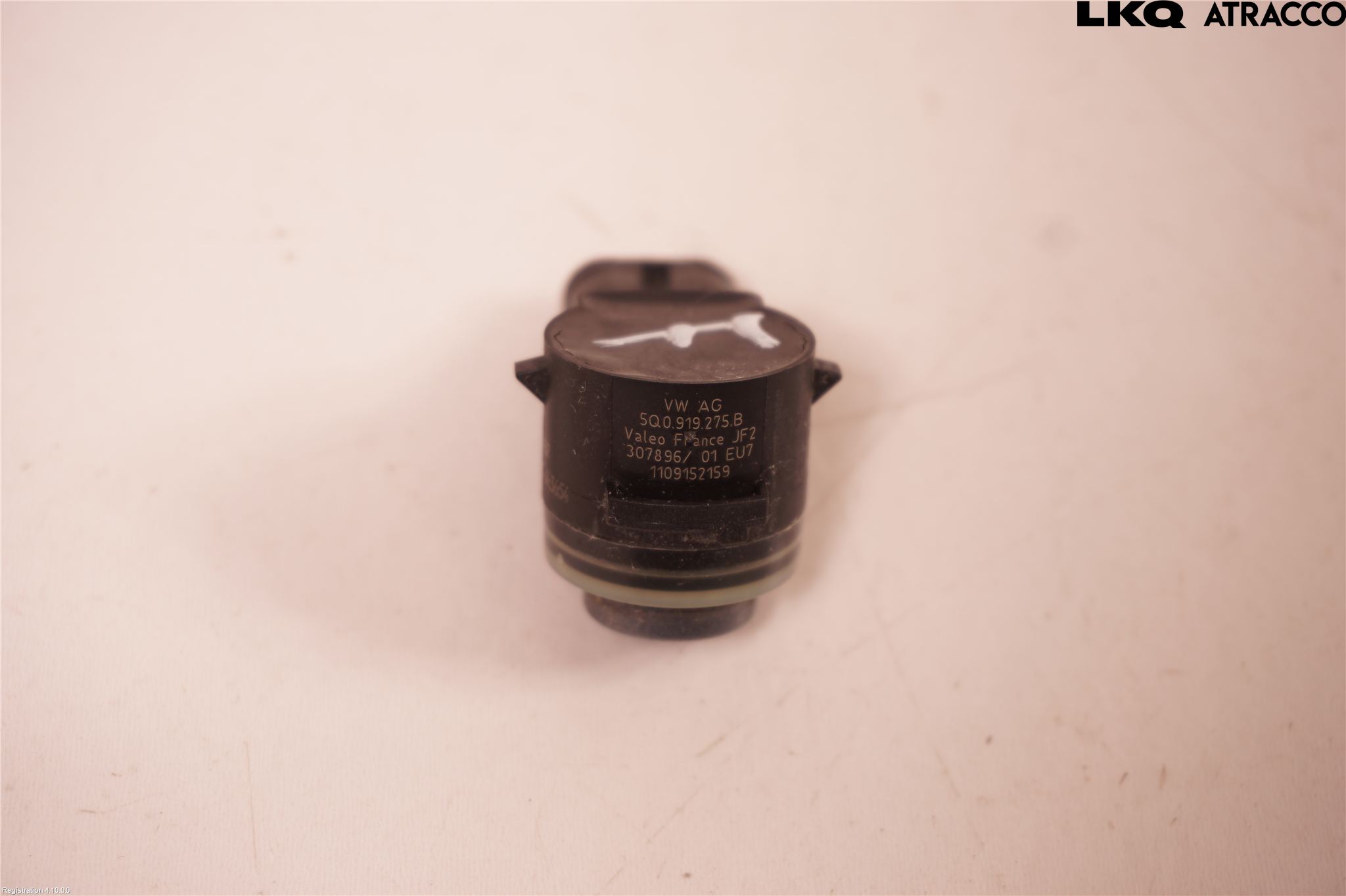 Skoda SUPERB 16-24 Parkeringshjälp Frontsensor