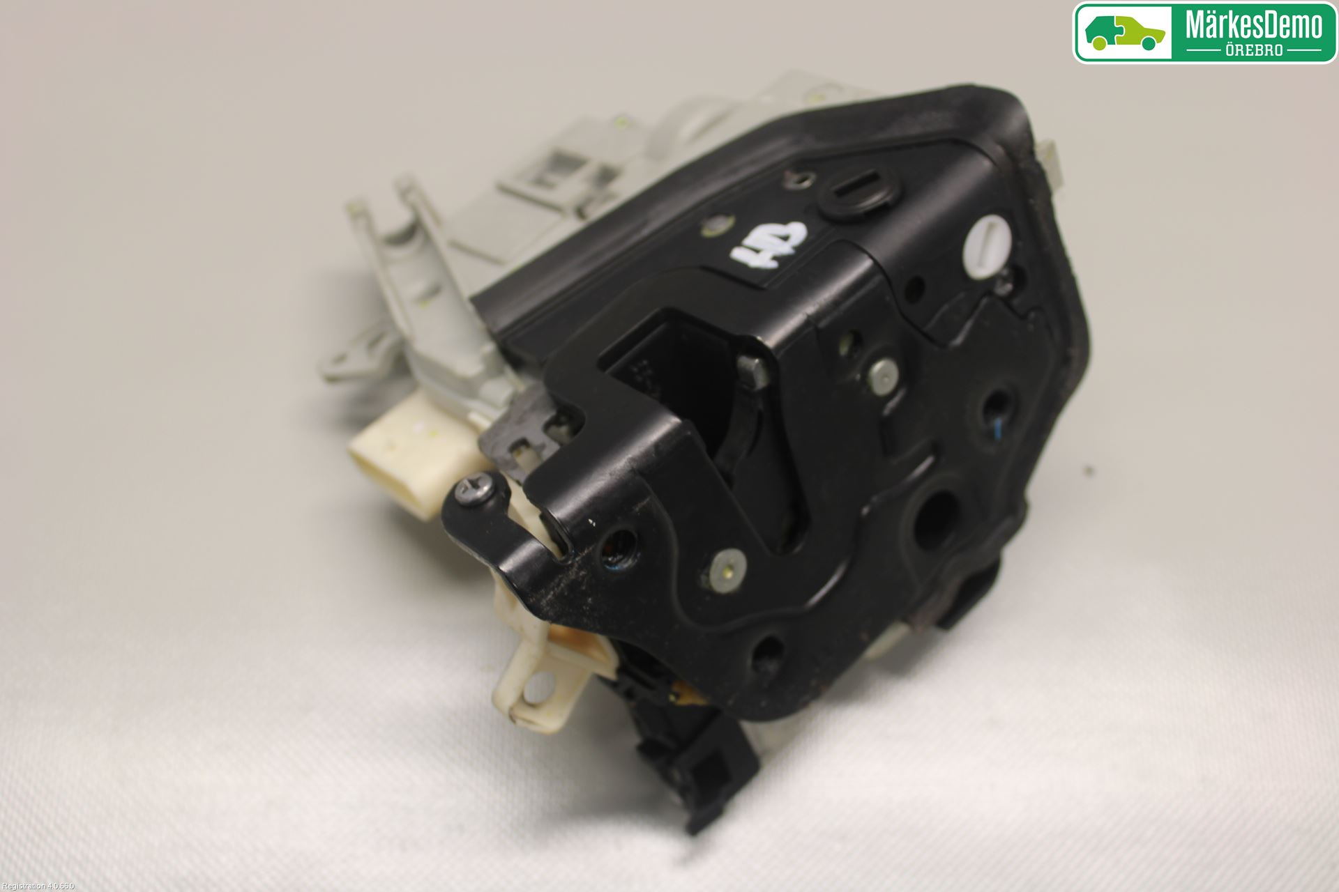 Audi A4 12-15 Låskista-Dörrlås