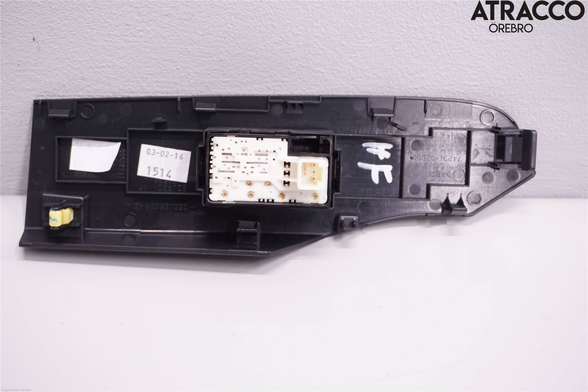 Toyota AURIS 13-19 Strömställare Elhiss