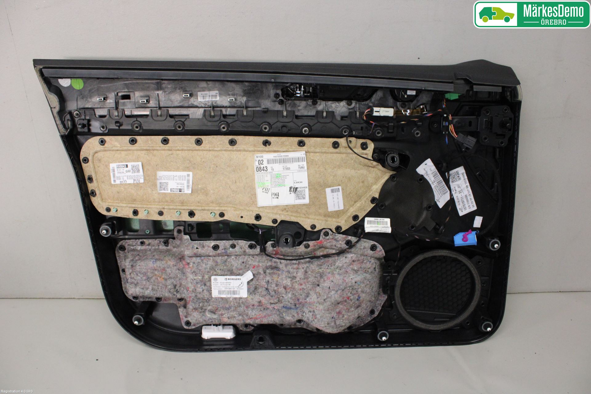 Volkswagen VW PASSAT 15-19 Dörrklädsel Hö