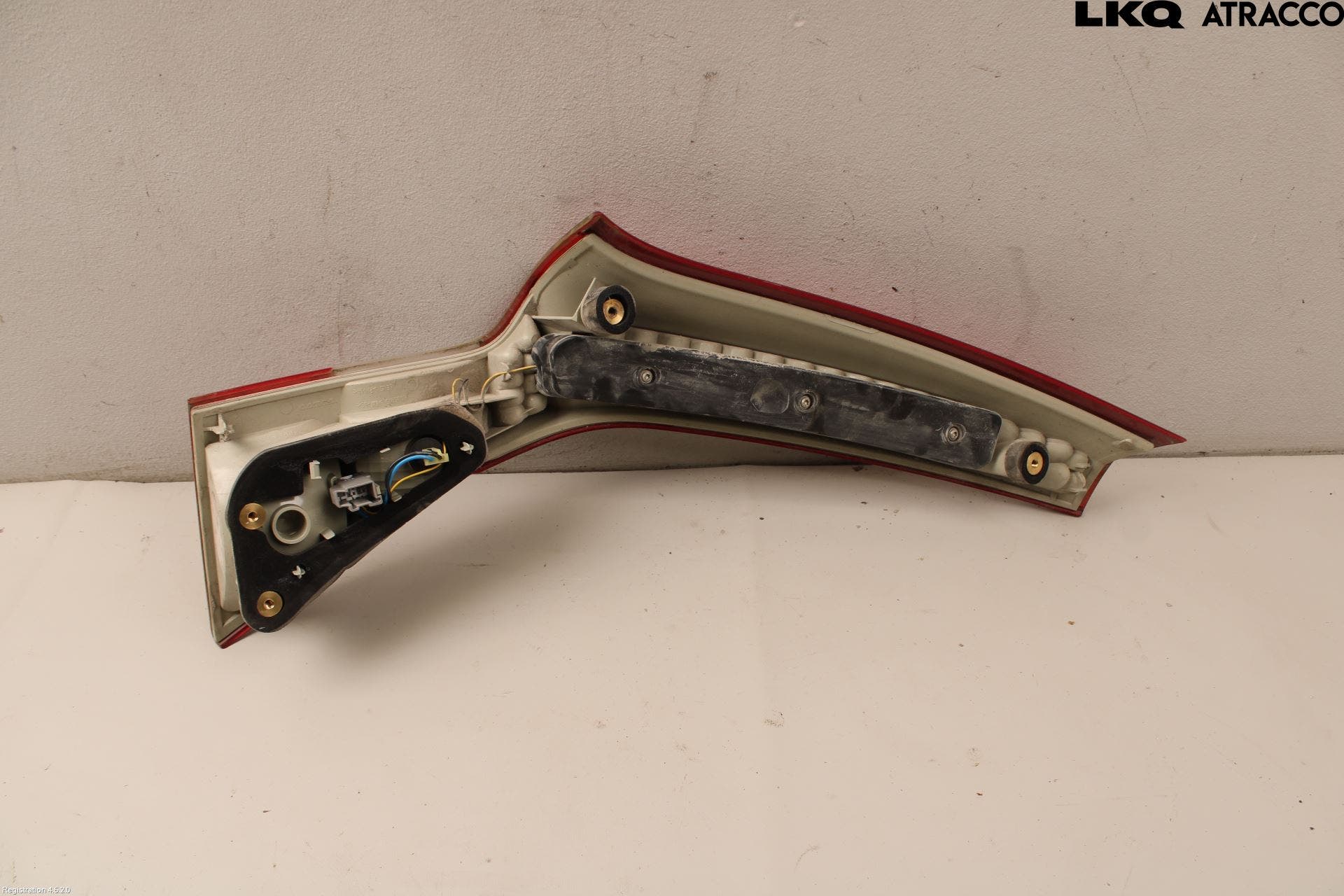 Volvo V70 08-13 Bakljus Lucka Hö