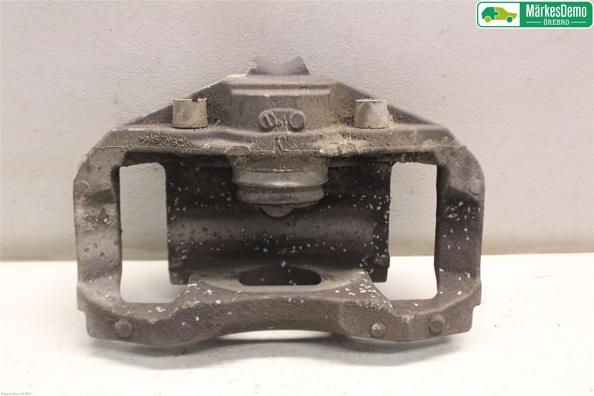 BMW 5 F10/F11/F18 09-17 Bromsok Fram Vänster