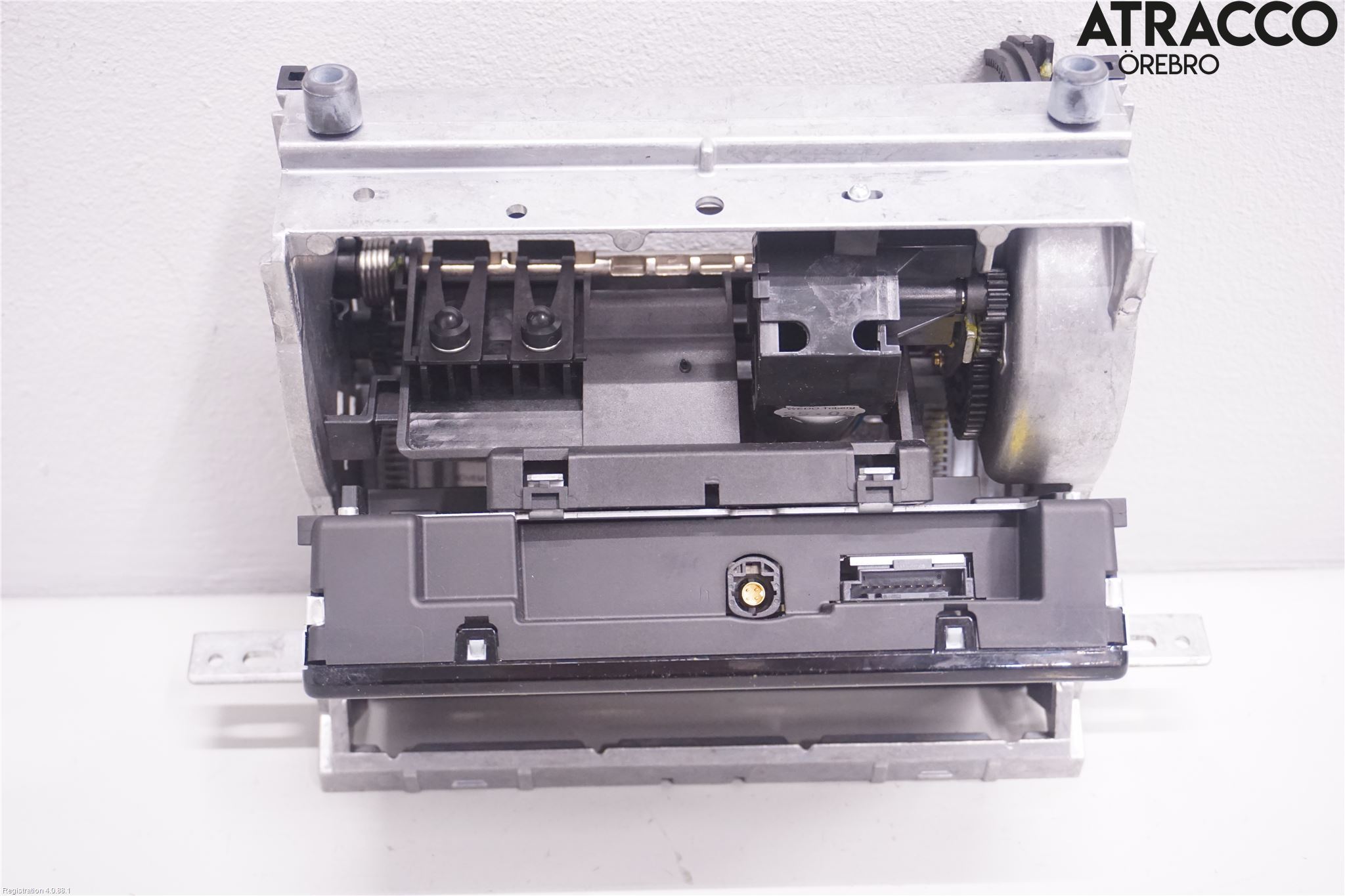 Audi A8/S8 4E  02-09 Bildskärm