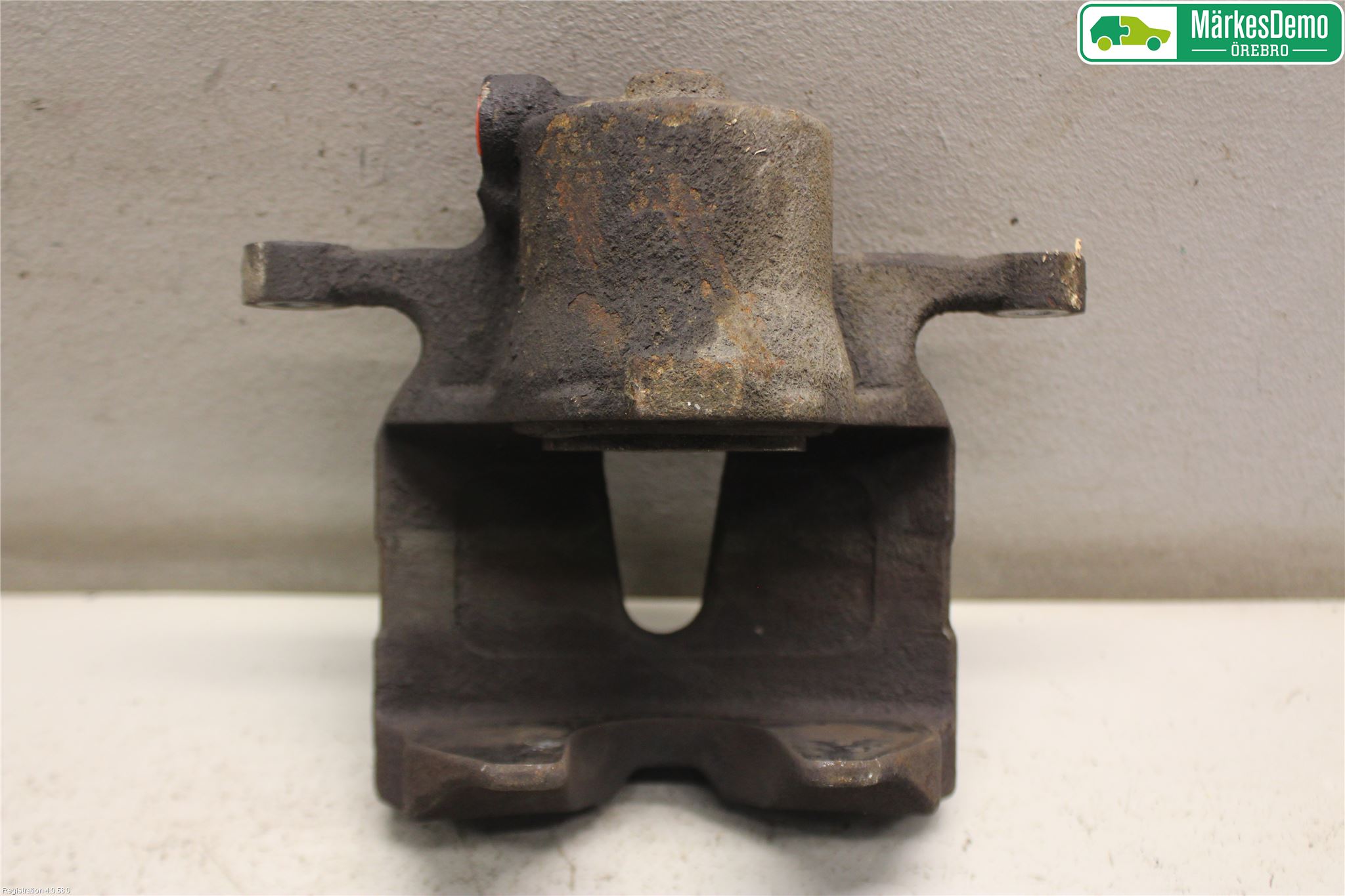 Fiat TIPO/CROSS 16- Bromsok Fram Vänster